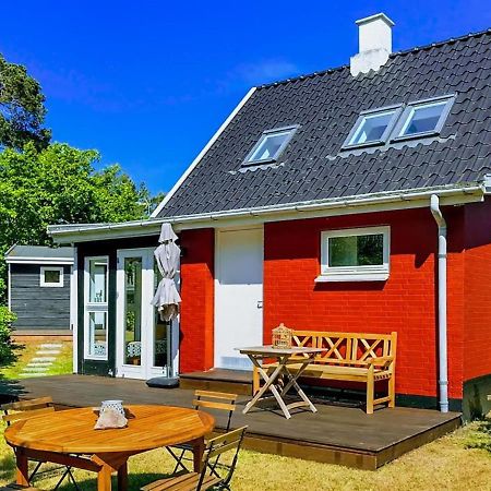 Holiday Home Anemette Neksø エクステリア 写真