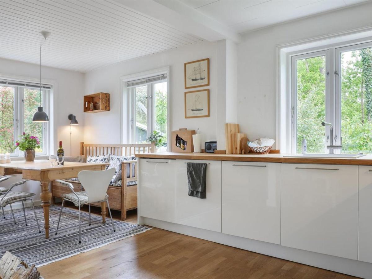 Holiday Home Anemette Neksø エクステリア 写真