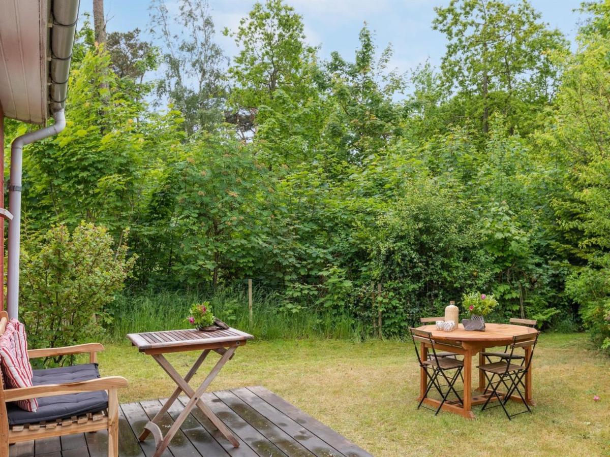 Holiday Home Anemette Neksø エクステリア 写真